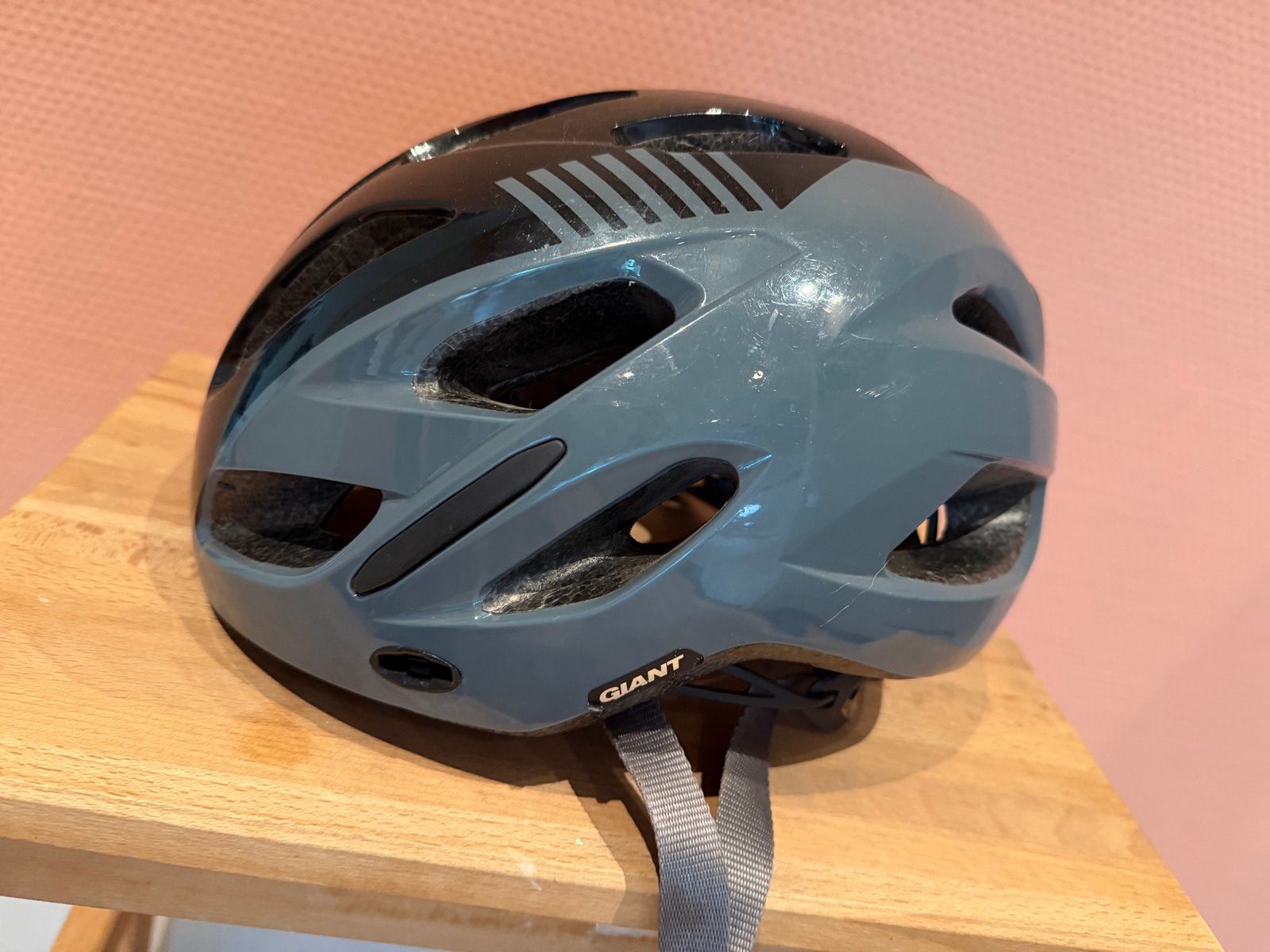 Giant Fietshelm - gebruikt, Fietsen en Brommers, Ophalen of Verzenden, Gebruikt, S, Heer of Dame