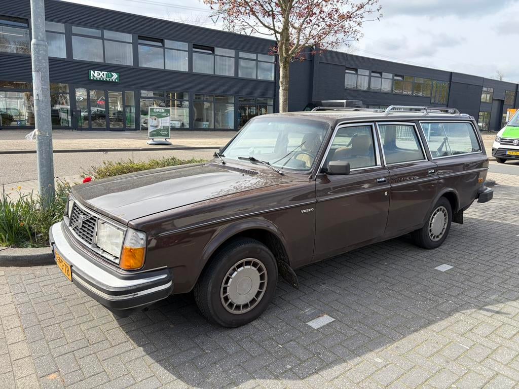 Volvo 245 2.1 GL 1980 Bruin, Auto's, Achterwielaandrijving, Beige, 4 cilinders, Bruin