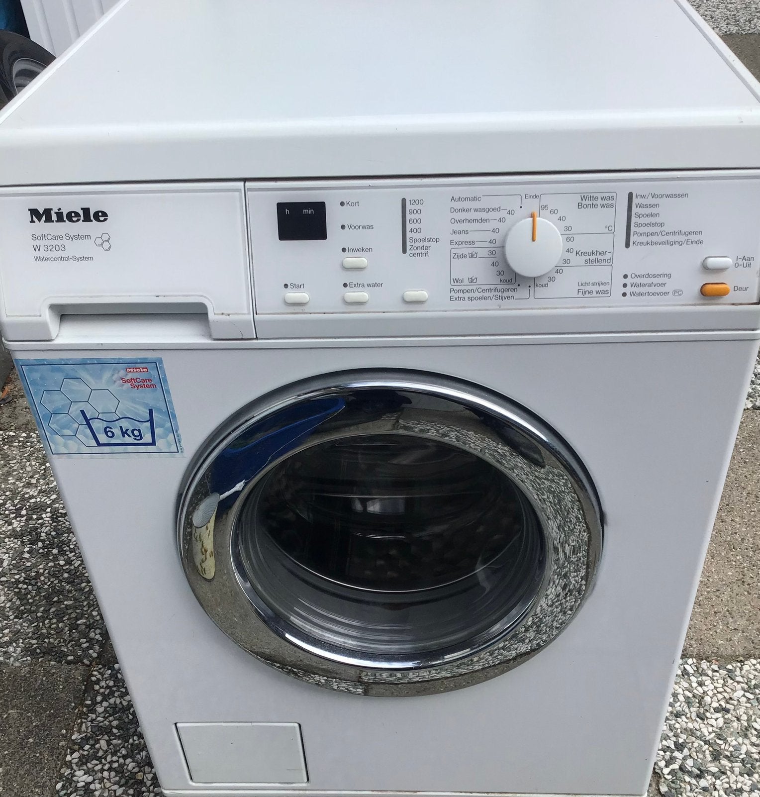 Miele wasmachine 6 kg, Ophalen, Zo goed als nieuw, 85 tot 90 cm, 1200 tot 1600 toeren