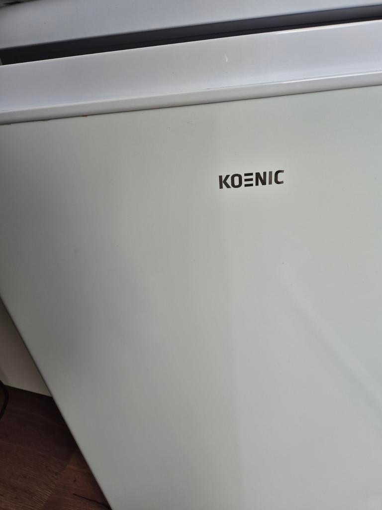 Koelkast met vriesvak Koenic, Witgoed en Apparatuur, Vriezers en Diepvrieskisten, Ophalen, Zo goed als nieuw, Vrijstaand