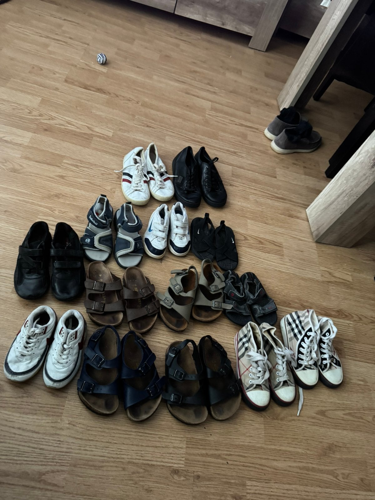 Merkschoenen kinderen maat 25-35: Burberry, Prada, Nike, Tim, Gebruikt, Jongen of Meisje, Schoenen, Ophalen of Verzenden