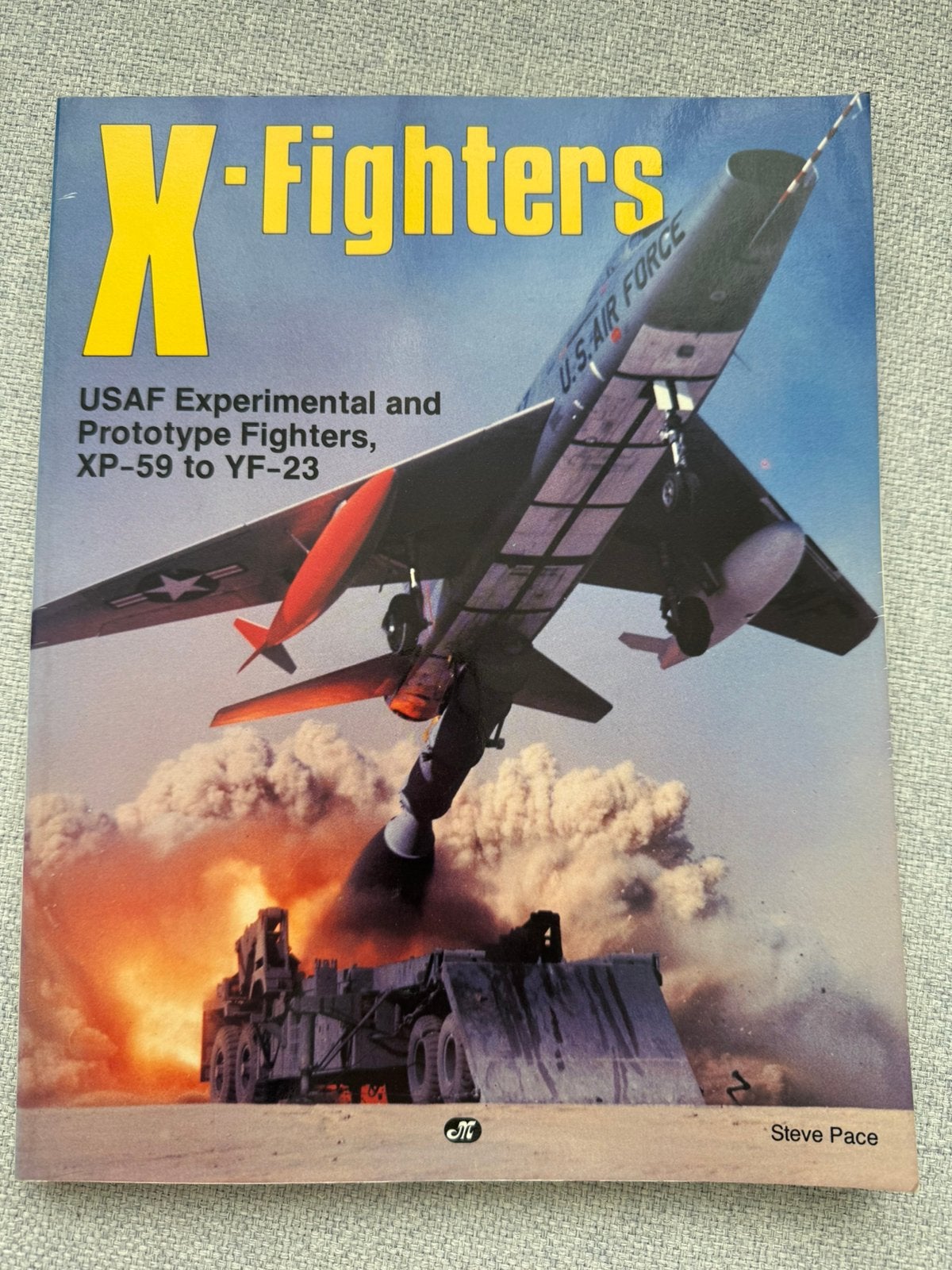 X-Fighters USAF Experimental and Prototype Fighters XP-59 to, Ophalen of Verzenden, Zo goed als nieuw, 1945 tot heden, Luchtmacht