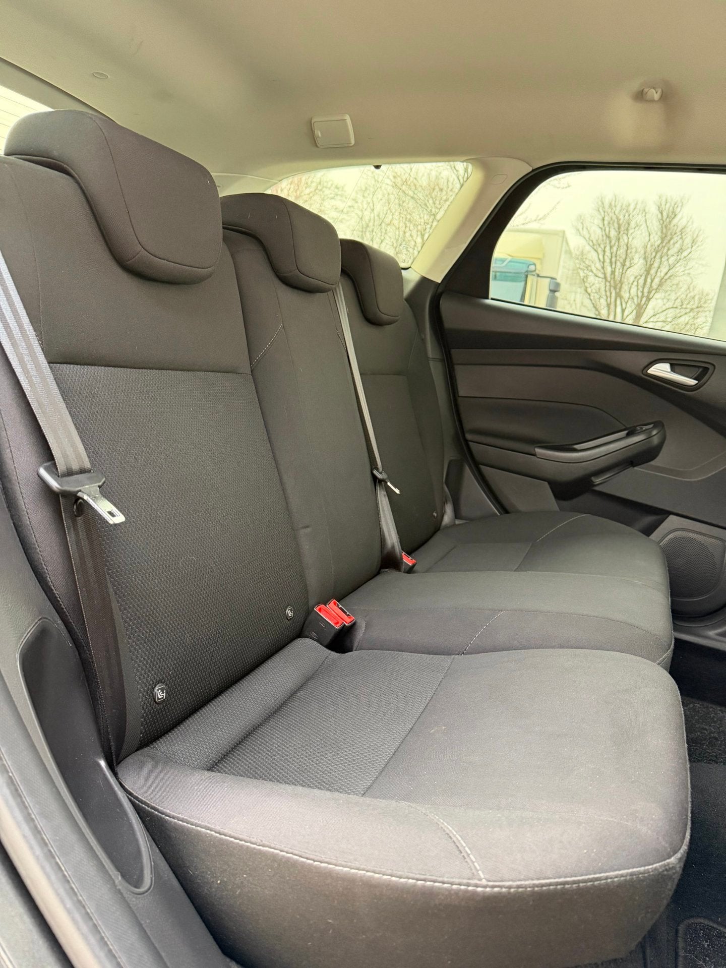 Foto 18 van Ford Focus Wagon 1.0 125PK EcoBoost Titanium Business