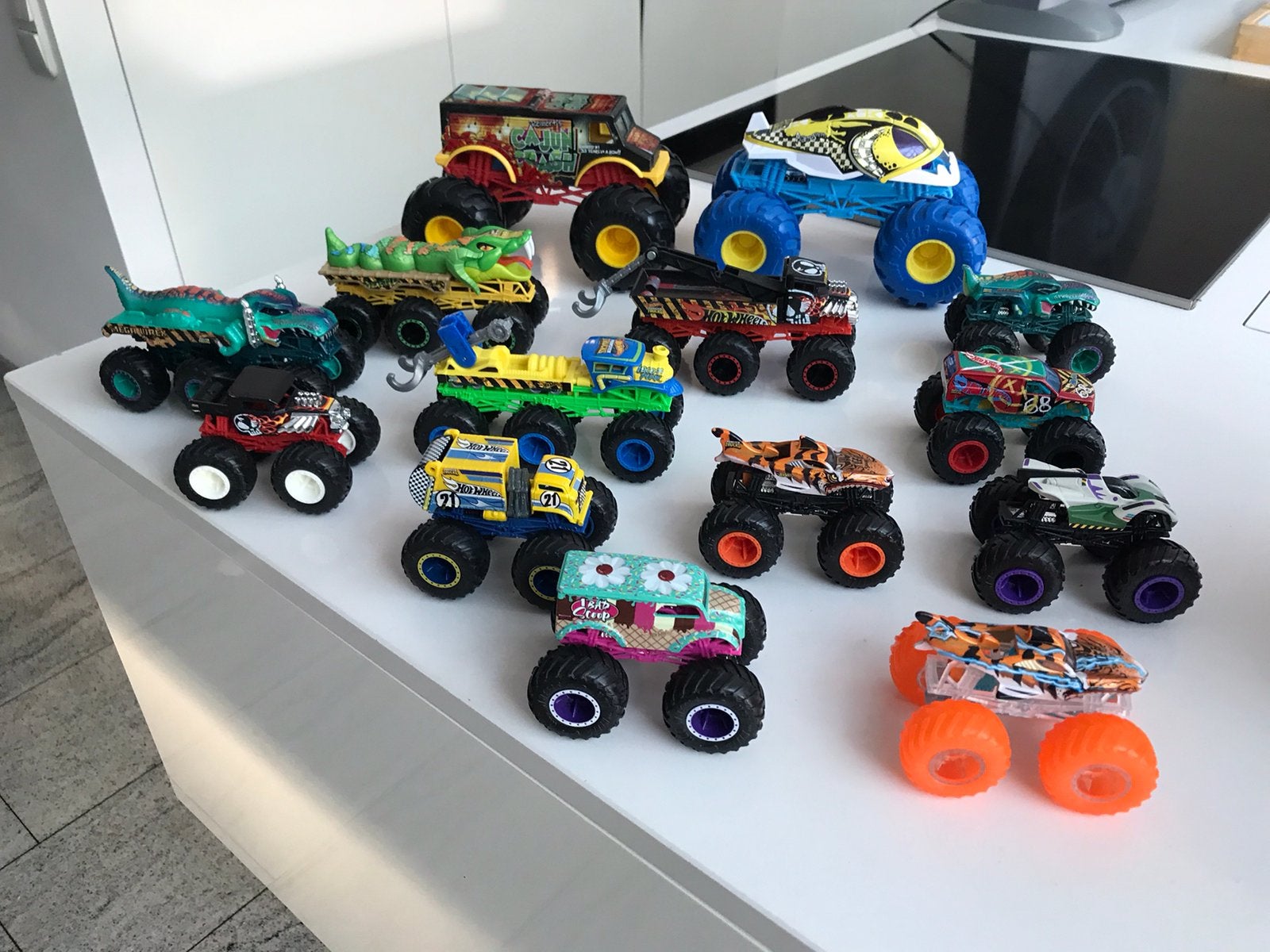Hotwheels monstertrucks allemaal als nieuw, Kinderen en Baby's, Speelgoed | Speelgoedvoertuigen, Ophalen, Zo goed als nieuw