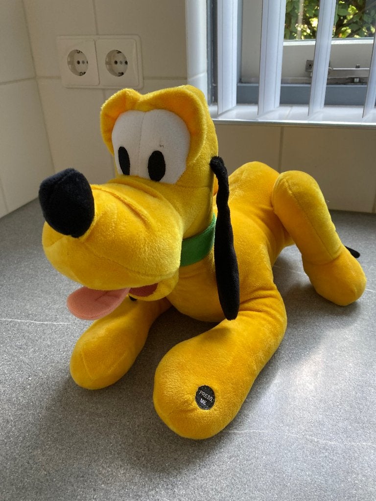 Knuffel Disney Pluto hond 40 cm met geluid, nieuw, Ophalen of Verzenden, Overige figuren, Nieuw, Knuffel