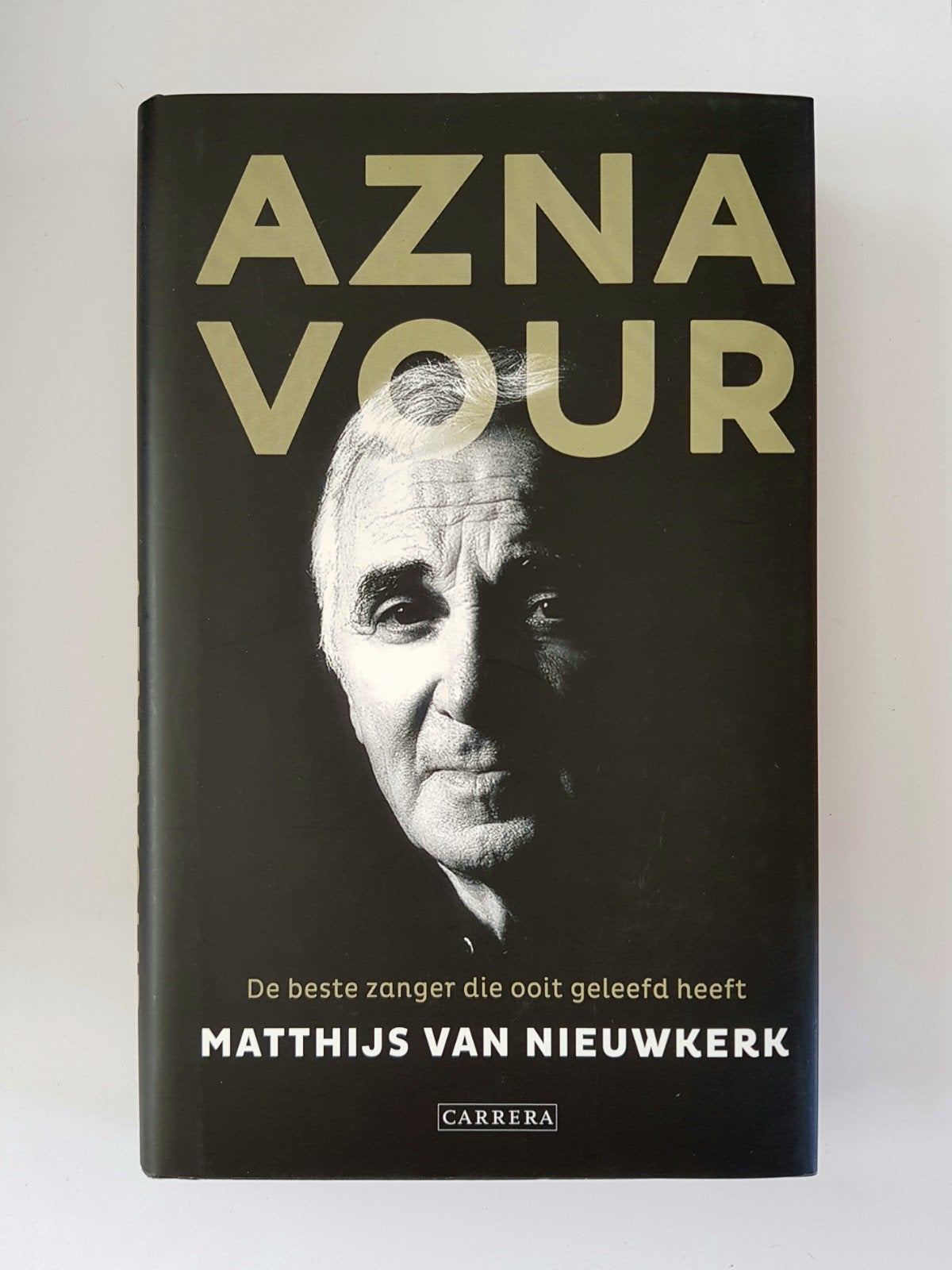 Aznavour / Matthijs van Nieuwkerk - biografie boek muziek, Ophalen of Verzenden, Zo goed als nieuw, Kunst en Cultuur