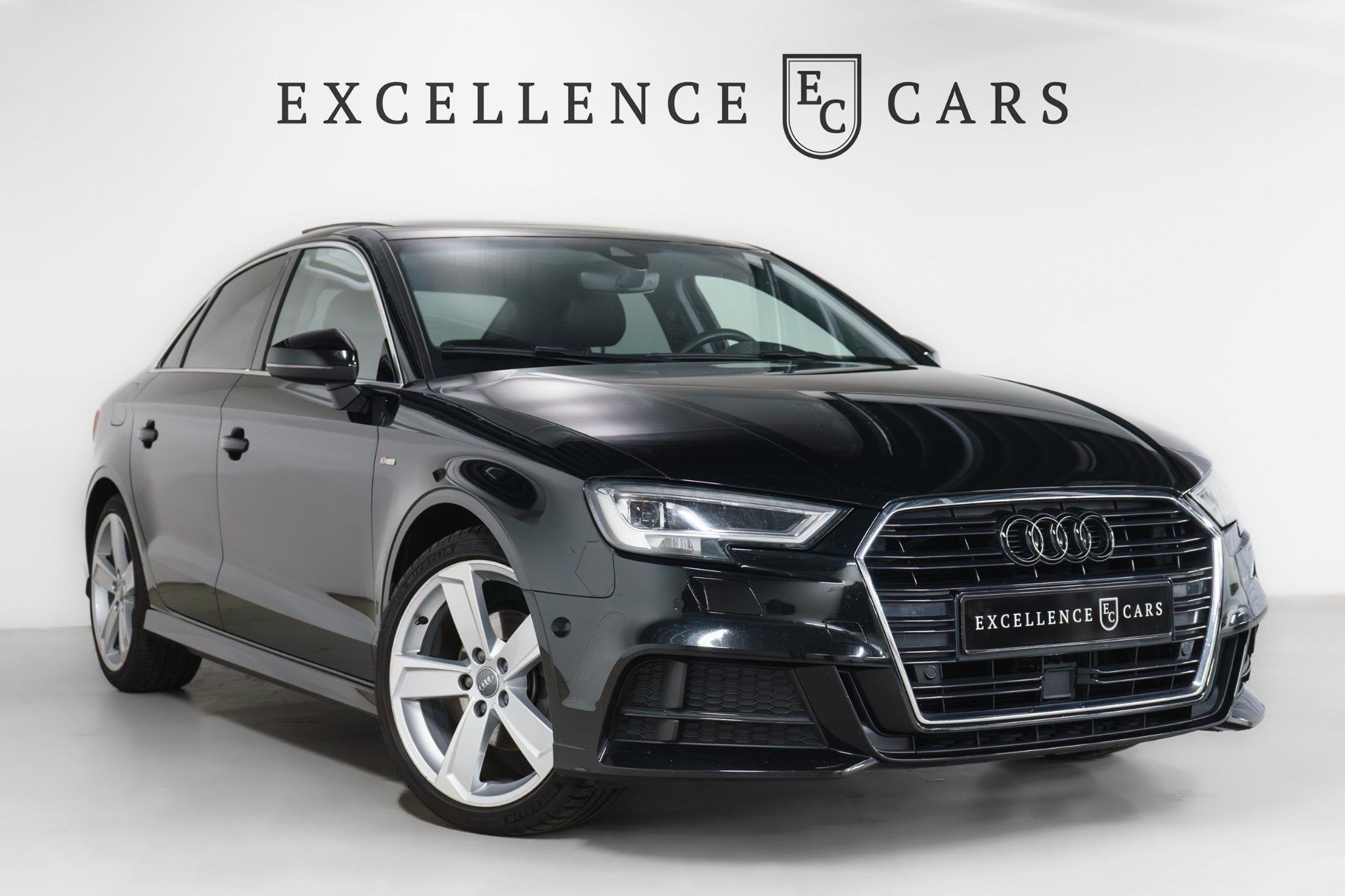 Audi A3 Limousine 35 TFSI CoD Sport S Line Edition Virtual|P, Dealer onderhouden, 4 cilinders, 150 pk, Zwart