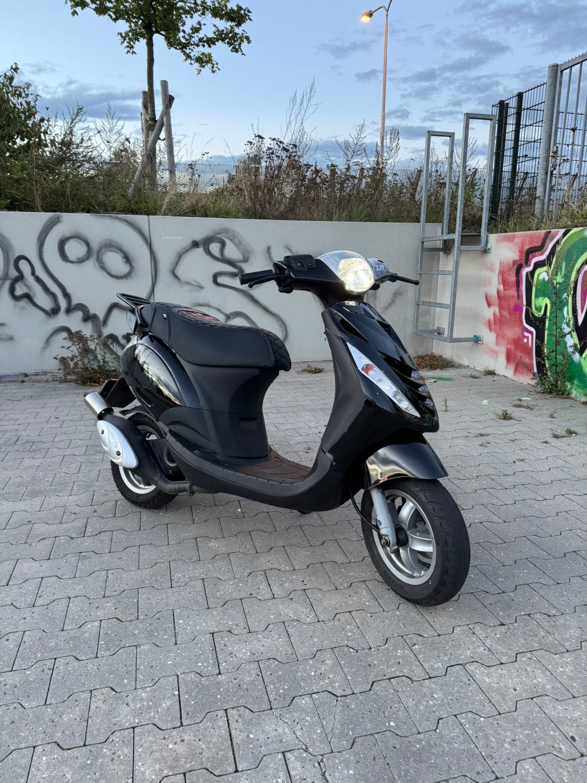 Piaggio zip 70cc, Fietsen en Brommers, Scooters | Piaggio, Ophalen, Tweetakt, Maximaal 45 km/u, Zo goed als nieuw