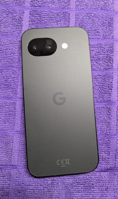 Google Pixel 10a - Zo goed als nieuw met hoesje, Overige modellen, Ophalen of Verzenden, Zo goed als nieuw, Zonder simlock