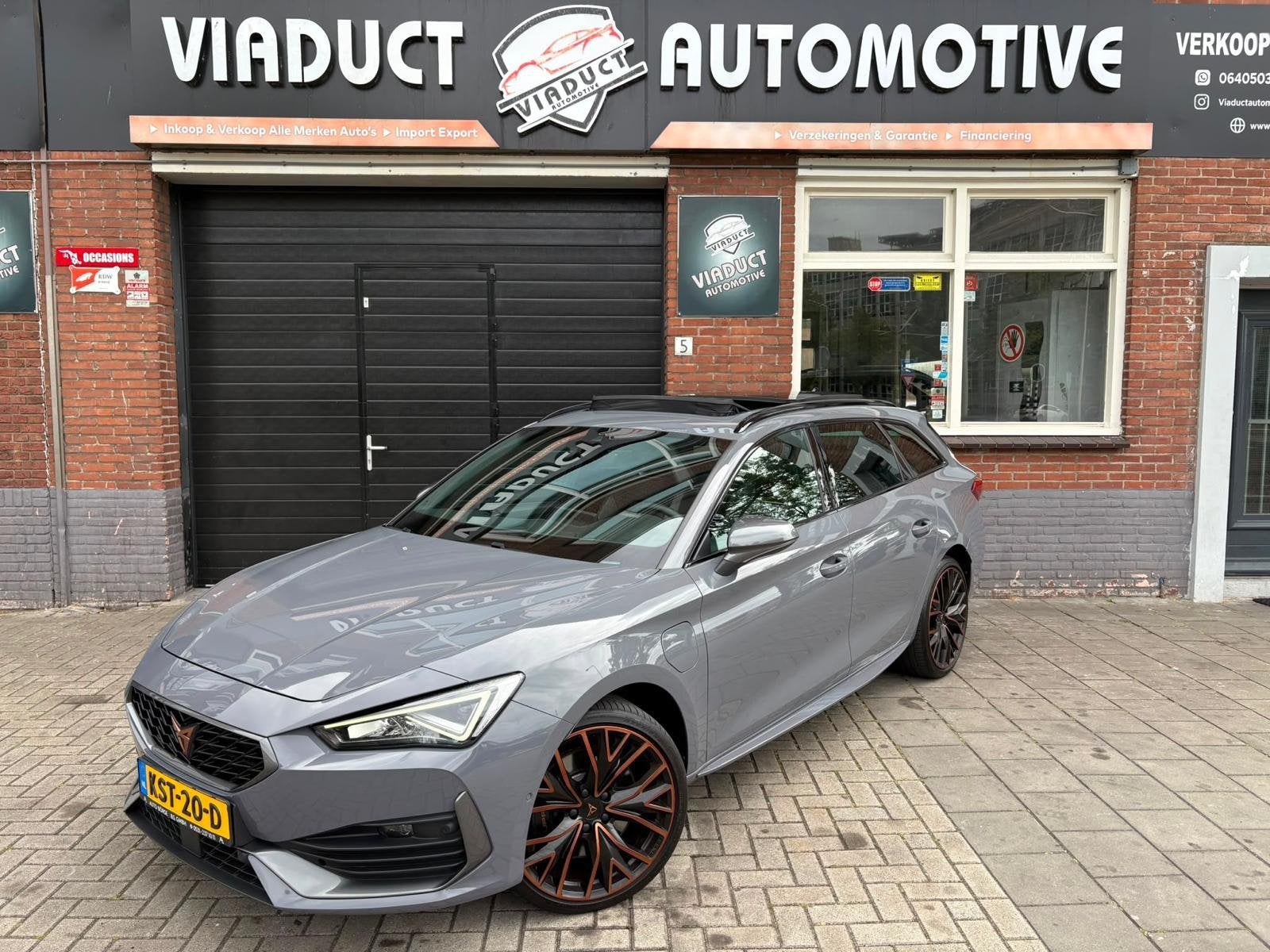Cupra Leon Sportstourer 1.4 e-Hybrid VZ Copper Edition 245 P, Auto's, 77 km/l, Gebruikt, Euro 6, 4 cilinders