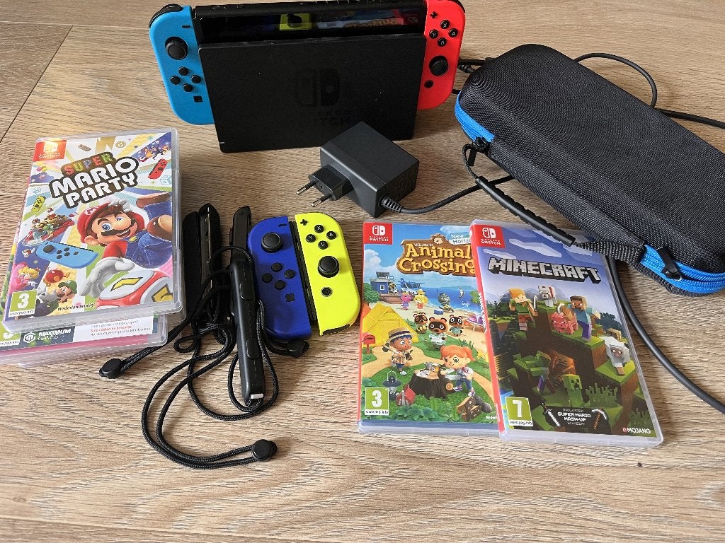 Nintendo Switch starter pack, Spelcomputers en Games, Switch 2019 Upgrade, Met games, Ophalen of Verzenden, Zo goed als nieuw