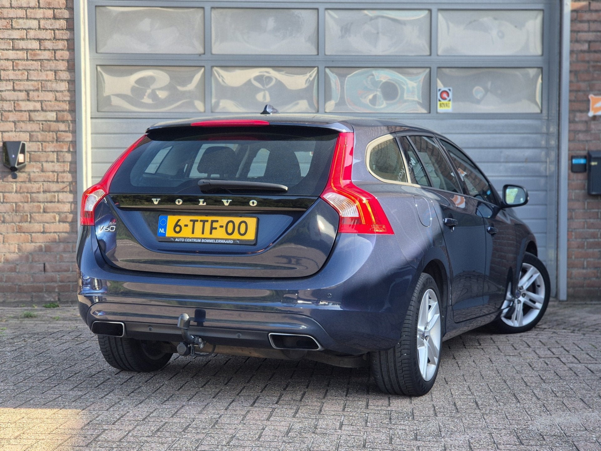 Volvo V60 2.0 T5 Summum / AUTOMAAT Trekhaak (bj 2014), Auto's, Stof, Gebruikt, 4 cilinders, 1969 cc