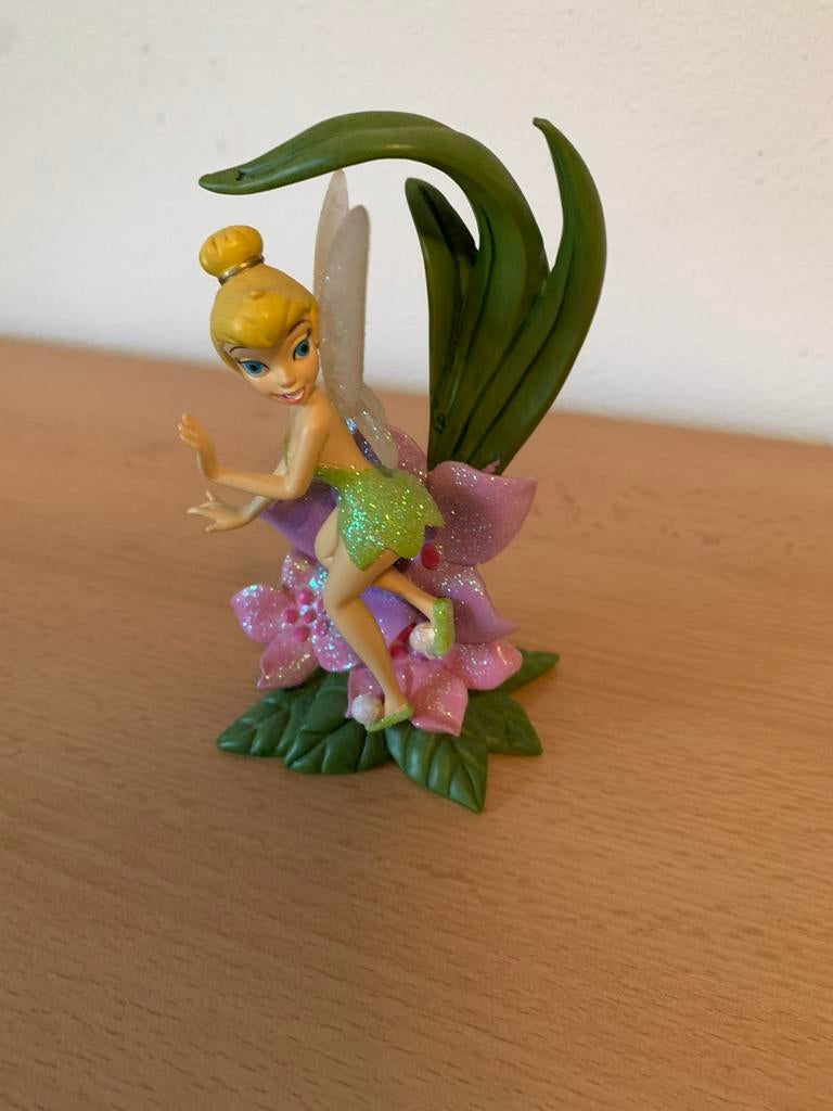 Beeld tinkerbell uit disneyland parijs, Verzamelen, Disney, Ophalen, Overige figuren, Zo goed als nieuw, Beeldje of Figuurtje