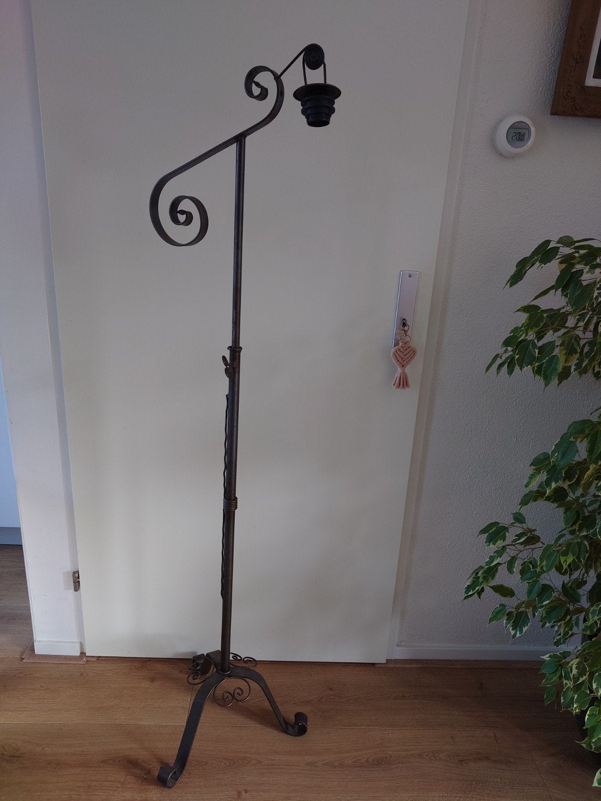Vintage smeedijzeren staande lamp - vloerlamp, Ophalen