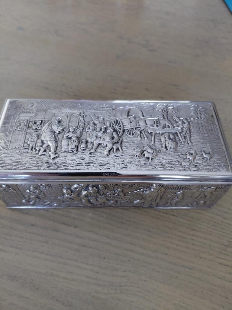 Antieke Verzilverde lepeldoos  met Gedetailleerde Scènes, Antiek en Kunst, Antiek | Goud en Zilver, Ophalen of Verzenden, Zilver