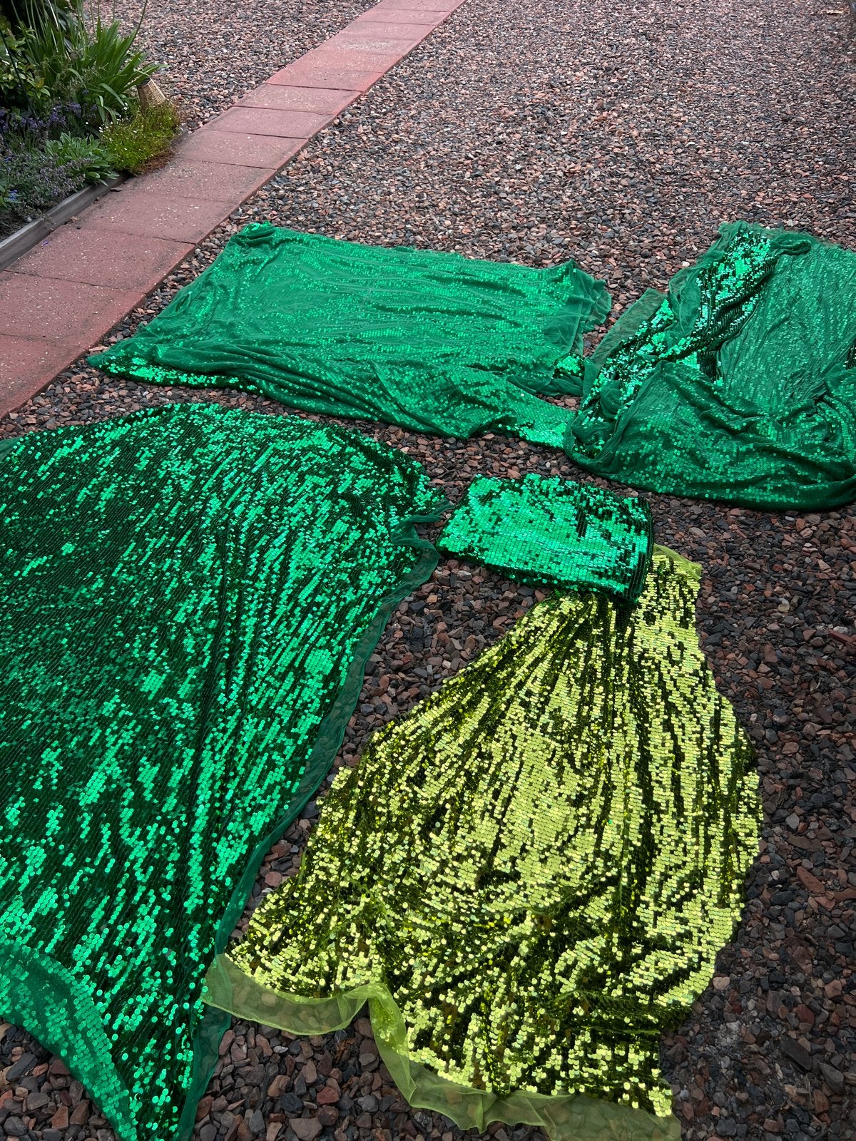 Groene pailletten stof voor feest of carnaval, Ophalen of Verzenden, 30 tot 120 cm, Polyester, Groen