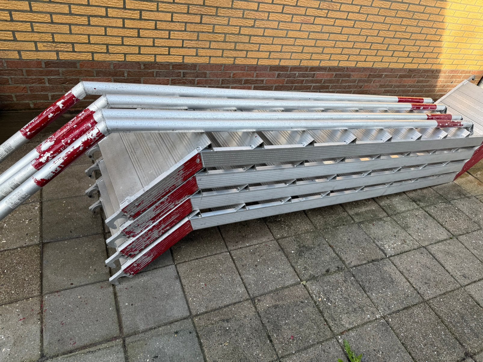 Steiger trappen altrex 4 stuks, Doe-het-zelf en Verbouw, Ophalen, Zo goed als nieuw, Rolsteiger of Kamersteiger, 5 meter of hoger