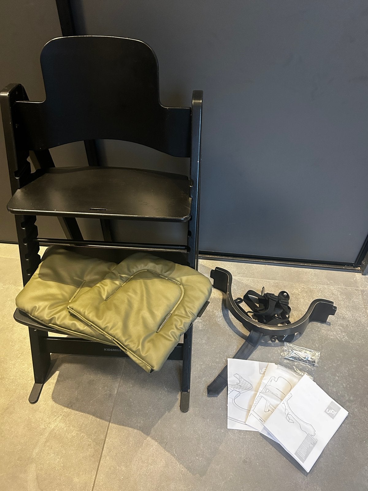 Kidsmill meegroeistoel met accessoires, Ophalen, Gebruikt, Meegroeistoel, Aanschuifbaar