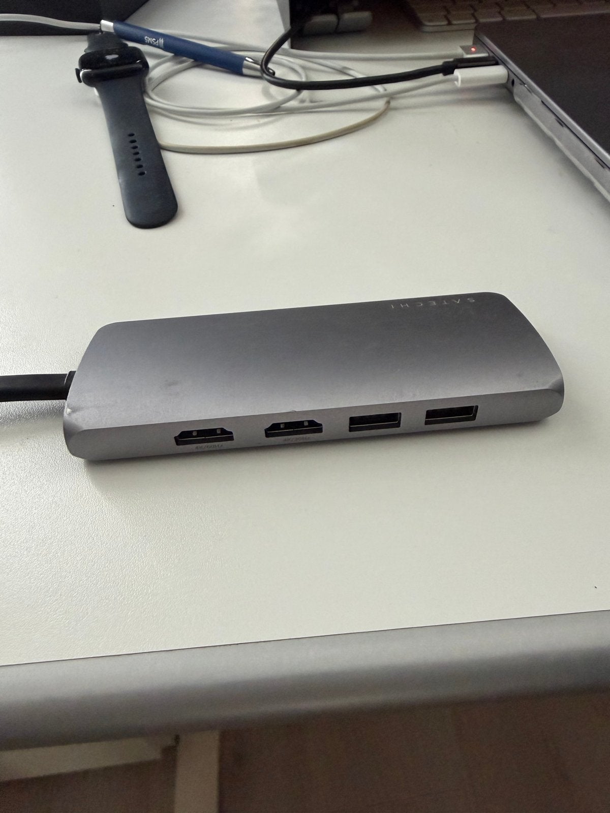 Satechi USB-C Slim Multiport Adapter Spacegrijs, Ophalen, Gebruikt