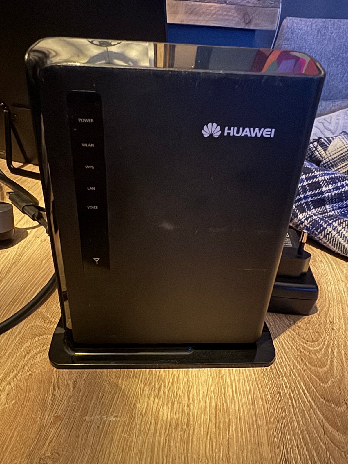 Huawei 4G modem E5172As-22 - Draadloze Router met SIM-slot, Ophalen of Verzenden, Gebruikt, Router met modem