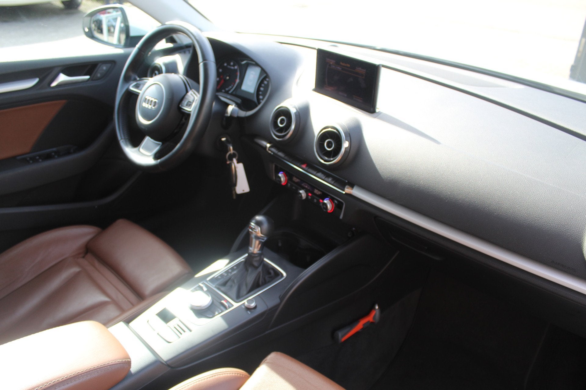 Audi A3 Limousine 1.4 TFSI CoD NL auto/Automaat/Lederen bekl, Auto's, 12 maanden, Gebruikt, 4 cilinders, Wit