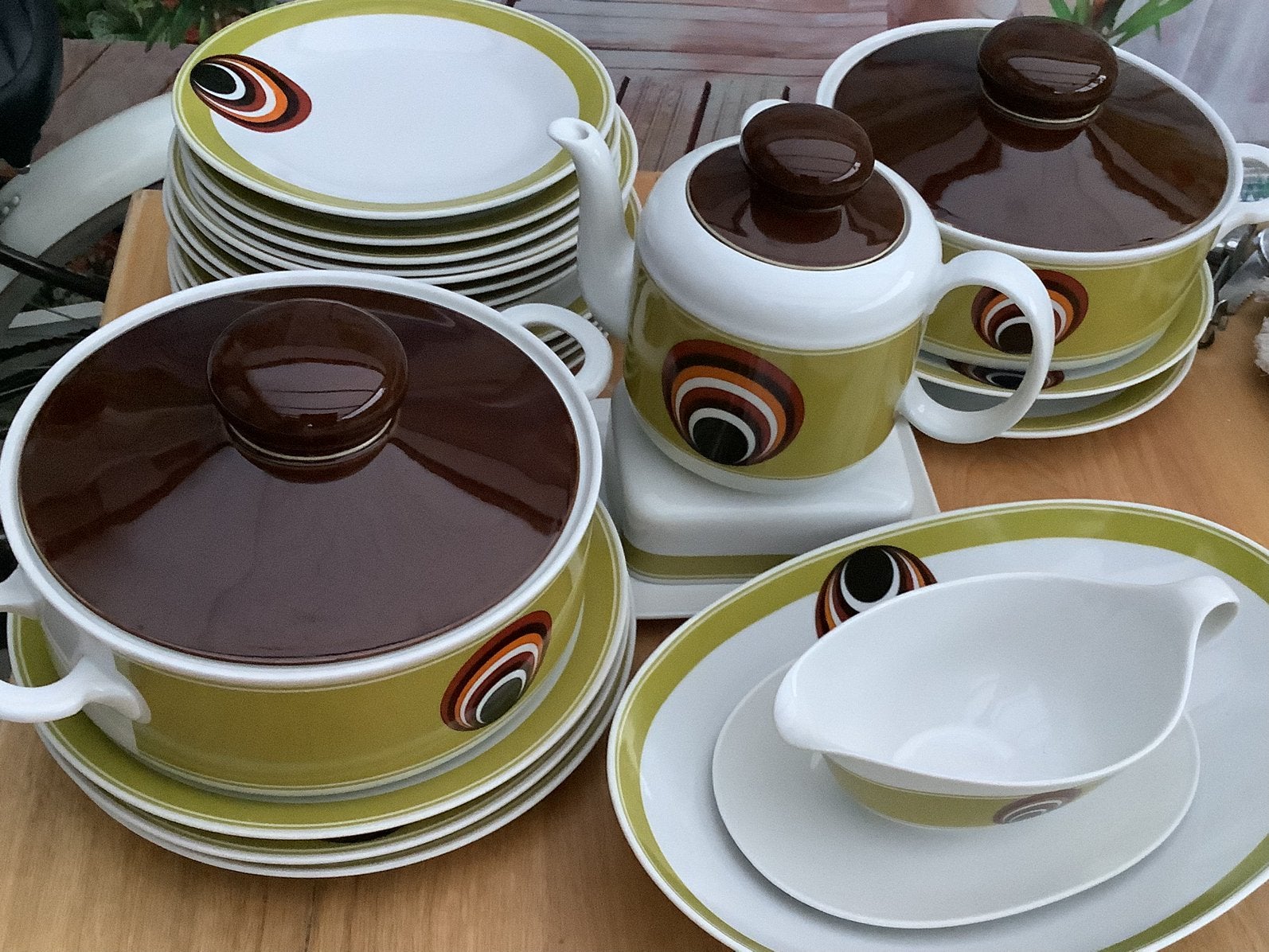 Nog gaaf jaren 70 servies, Ophalen