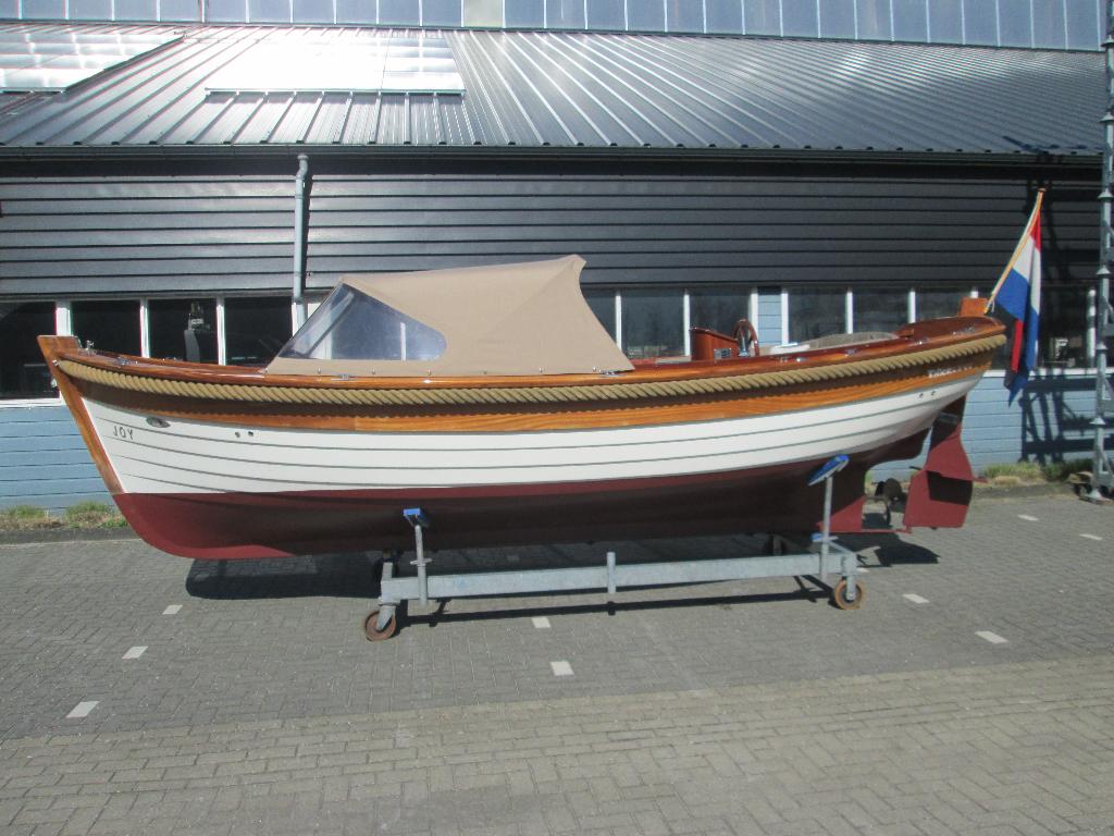 Stijlvolle TRITON 650 SLOEP, Watersport en Boten, 70 cm, 1.00 - 1.50 meter, Diesel, 6 m