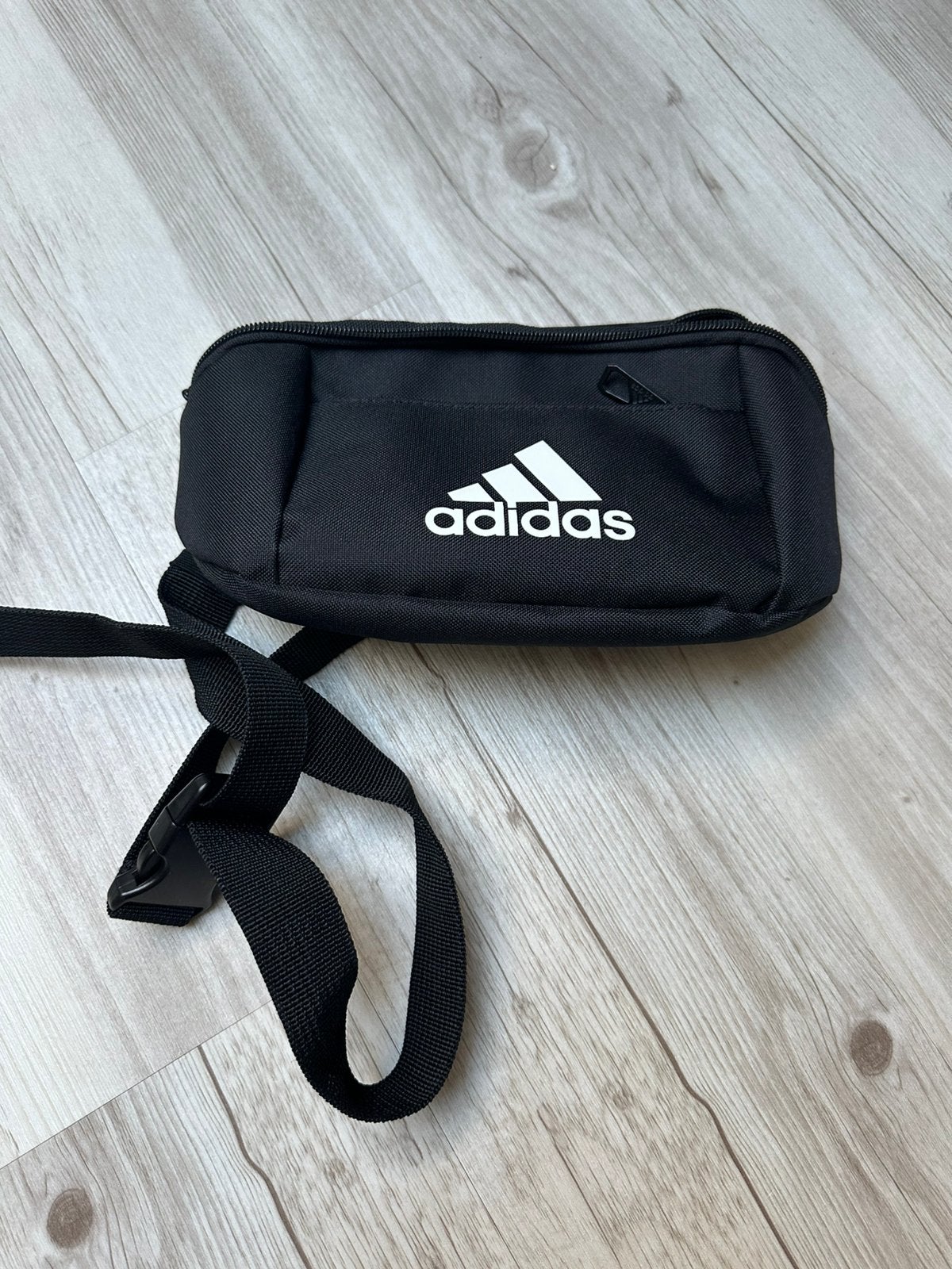 Adidas heuptas, Ophalen of Verzenden, Zo goed als nieuw, Zwart