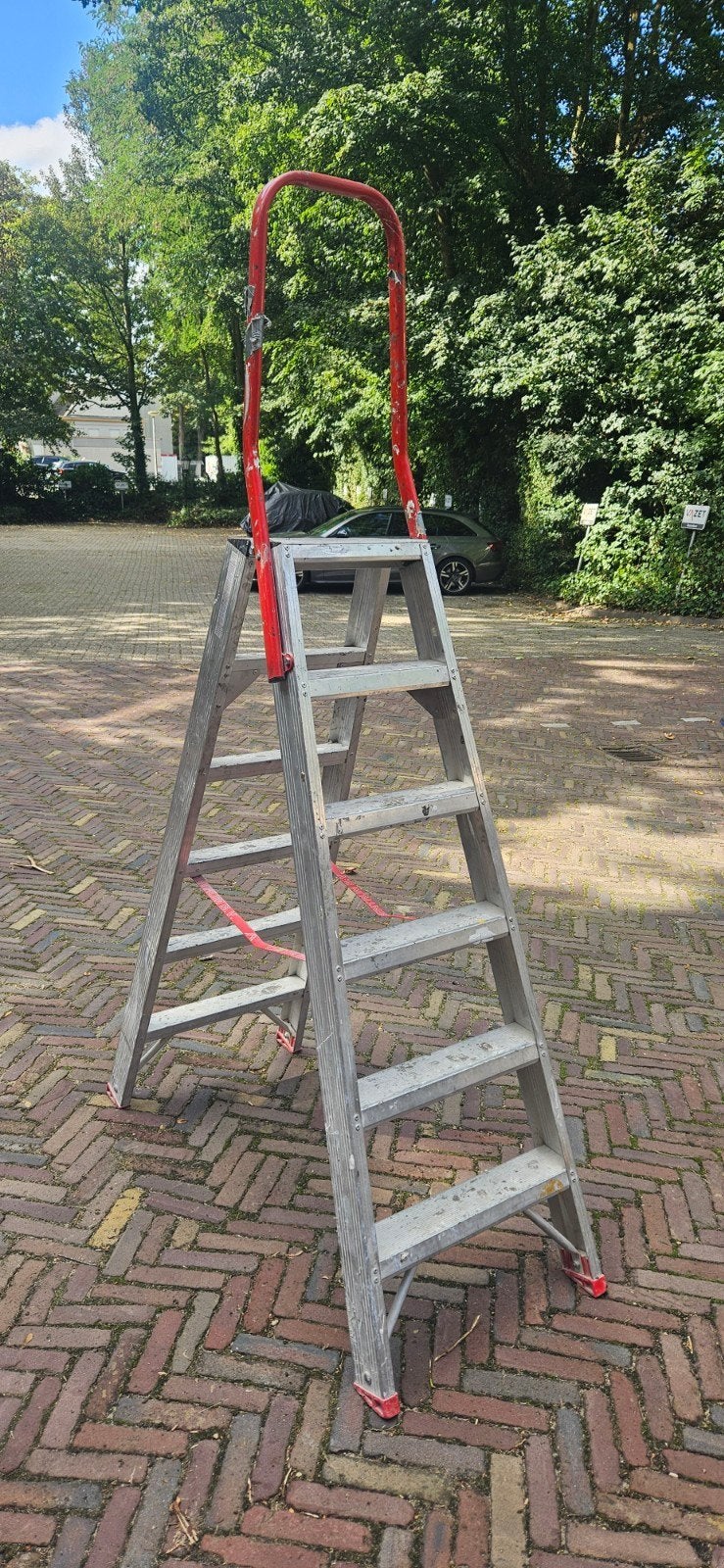Aluminium trap, 5 treden, met beugel, Doe-het-zelf en Verbouw, Ladders en Trappen, Ophalen, Gebruikt, Trap, Minder dan 2 meter