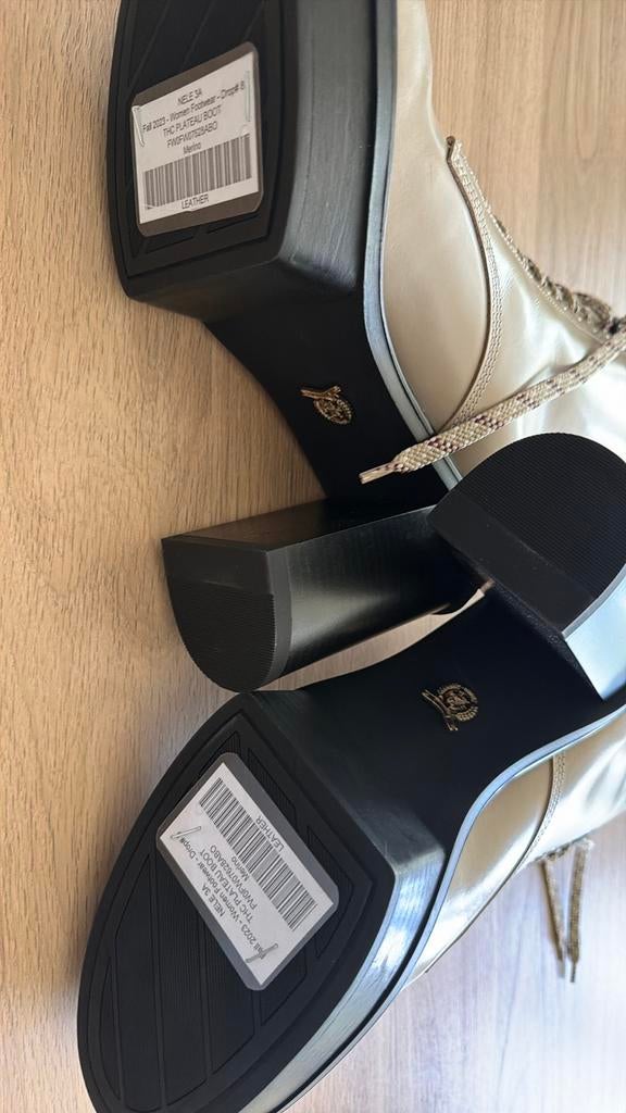 Brand New Tommy Hilfiger Boots – Size 40, Ophalen, Beige, Lage of Enkellaarzen, Nieuw