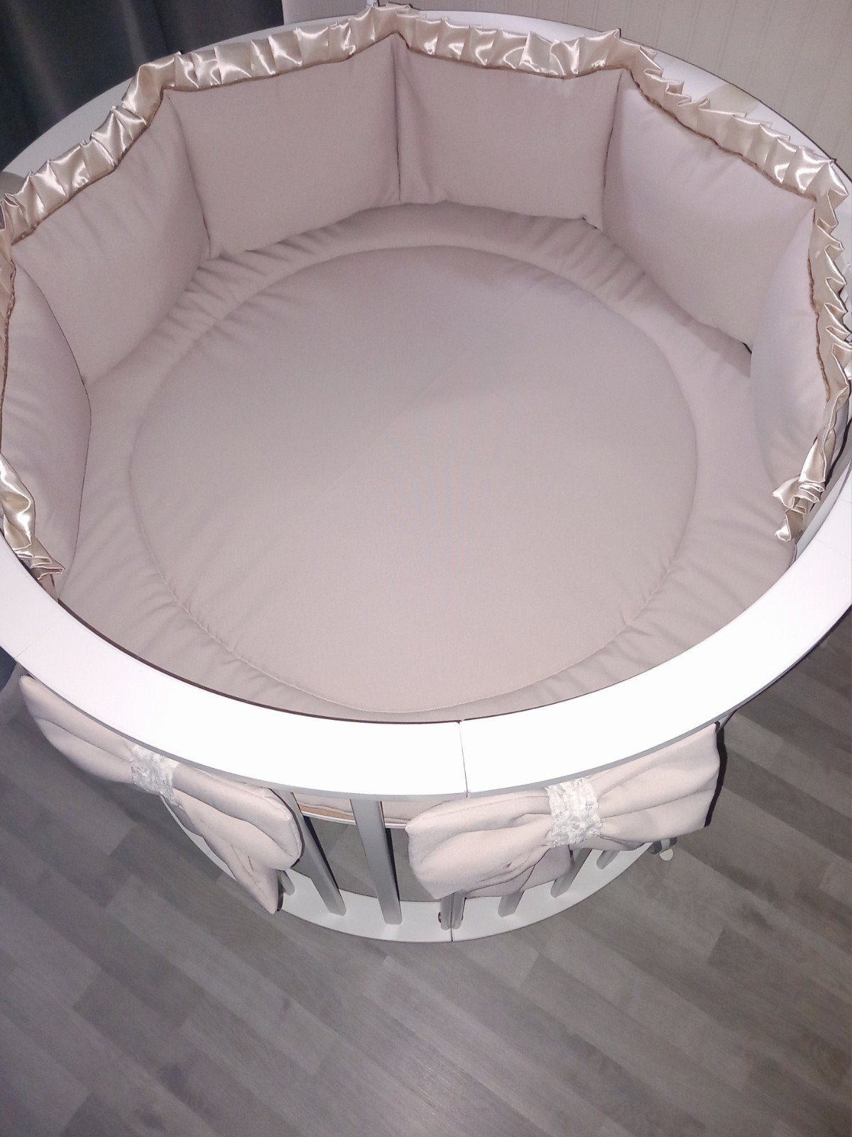 NIEUW! Handgemaakte boxkleed set zandkleur 90/92cm, Ophalen of Verzenden, Nieuw