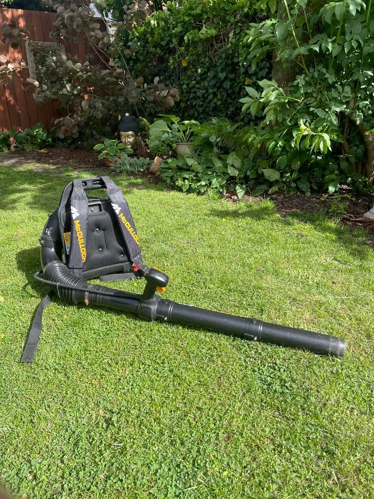 McCulloch GB 355BP Bladblazer - Zo goed als nieuw, Tuin en Terras, Bladblazers, Ophalen, Zo goed als nieuw, Benzine, Ruggedragen