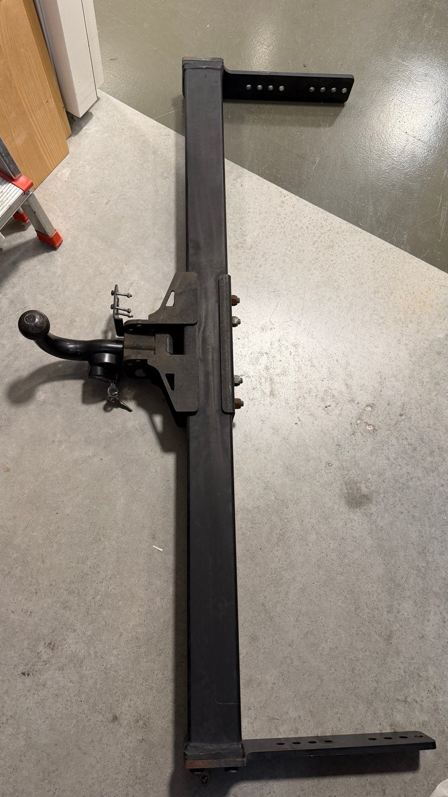 Afneembare trekhaak SAWIKO met montagebeugel Hymer B704, Ophalen, Gebruikt