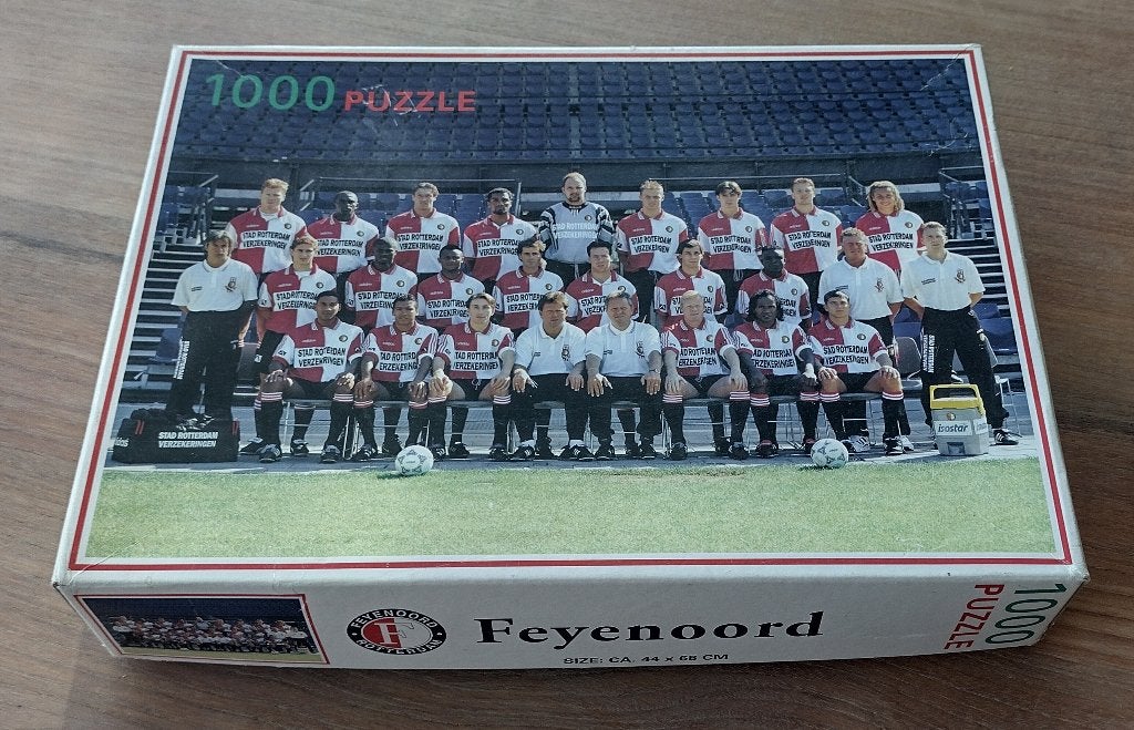 Puzzel Feyenoord 1995 – 1997 (compleet), Hobby en Vrije tijd, Denksport en Puzzels, Ophalen of Verzenden, 500 t/m 1500 stukjes
