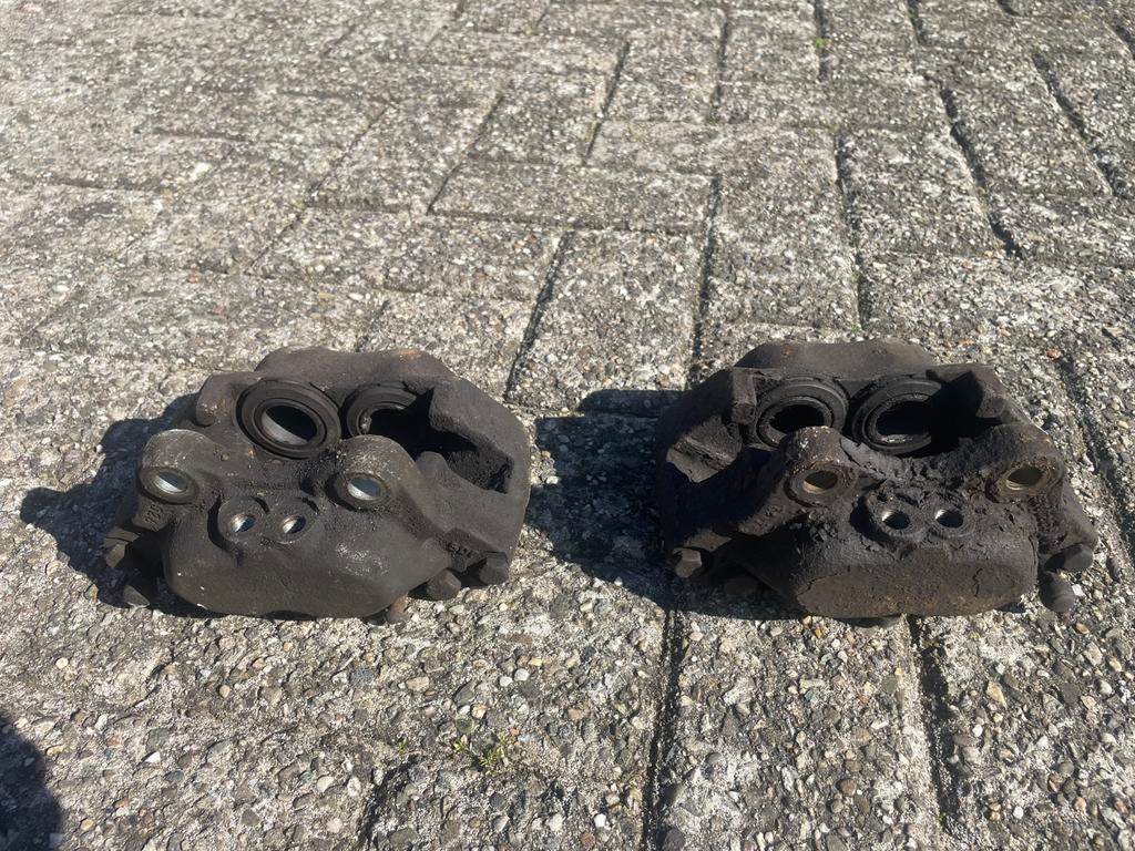 Setje voor remklauwen volvo 240 zonder ABS, Ophalen, Gebruikt, Volvo