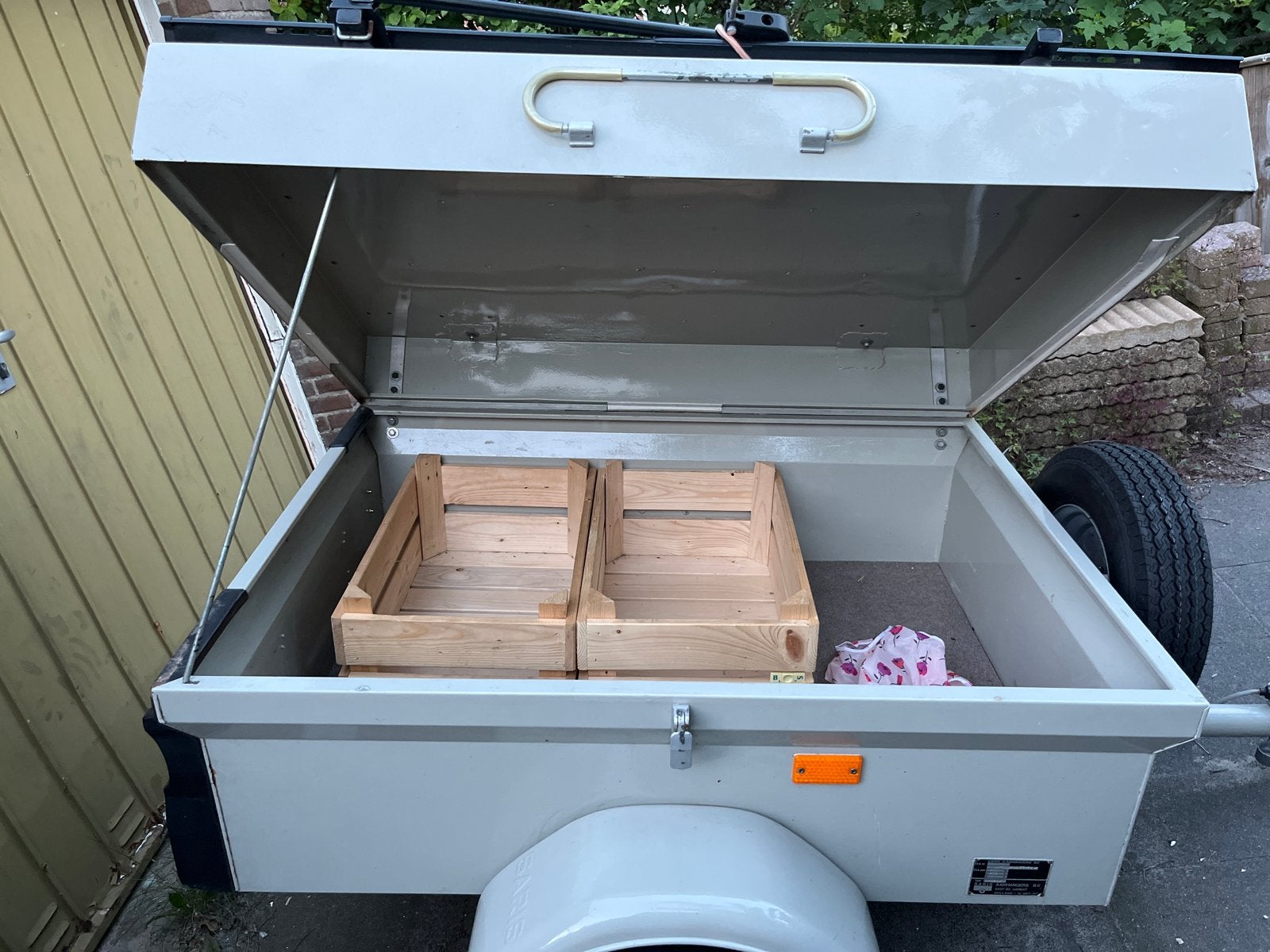 Saris bagagewagen met fietsrek voor 4 fietsen + dakdrager, Ophalen, Gebruikt