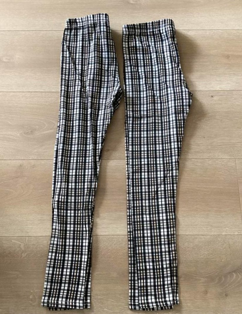 Legging 2 st ruit maat 140/146 Nieuwstaat, Ophalen of Verzenden, Zo goed als nieuw, Meisje, Broek