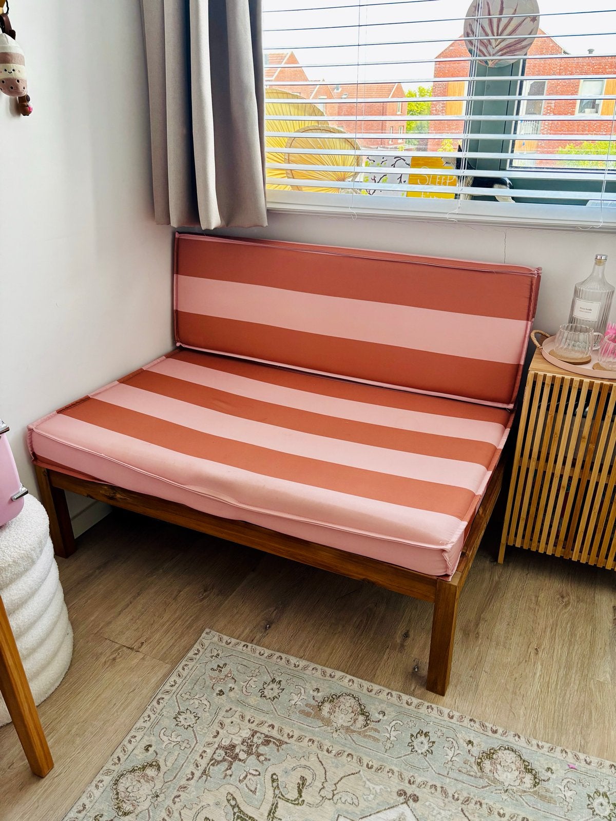 Kwantum Palletbank / Loungebank Baza met kussens, Ophalen, Tweepersoons, Zo goed als nieuw, Rechte bank