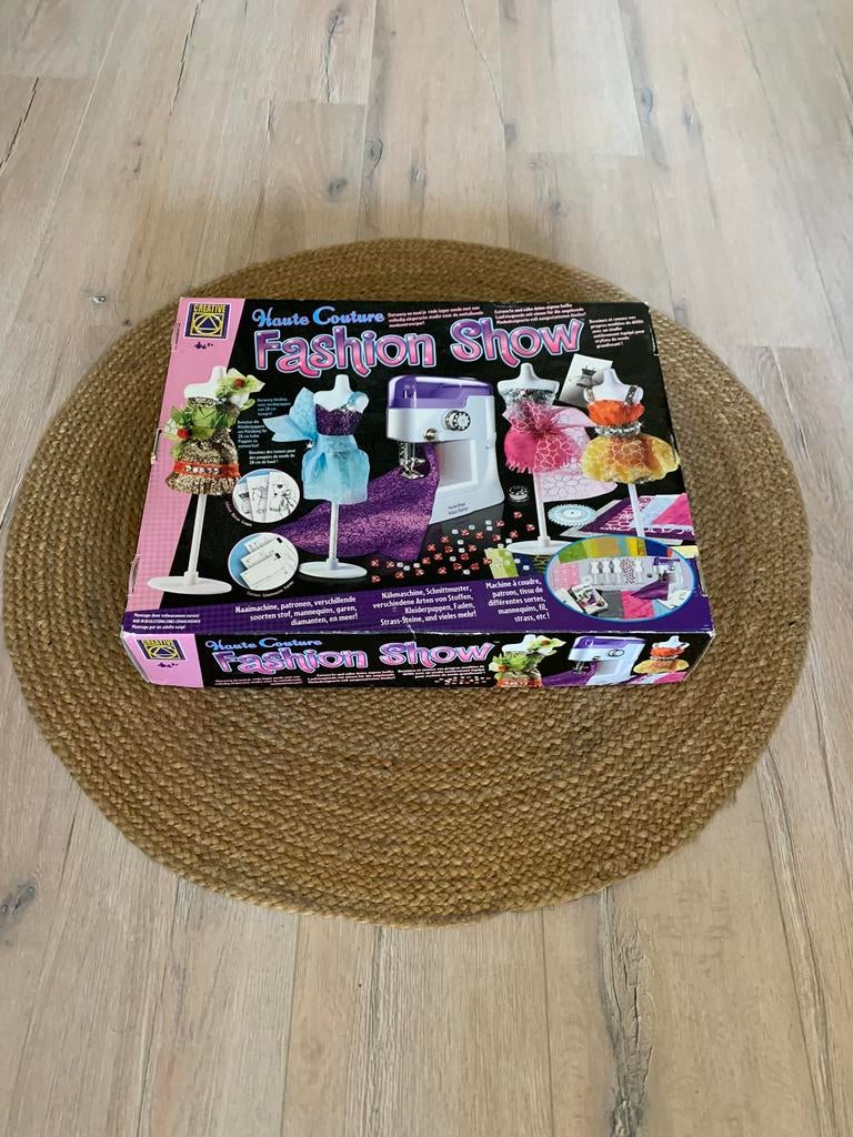Creatieve Fashion studio, Ophalen of Verzenden