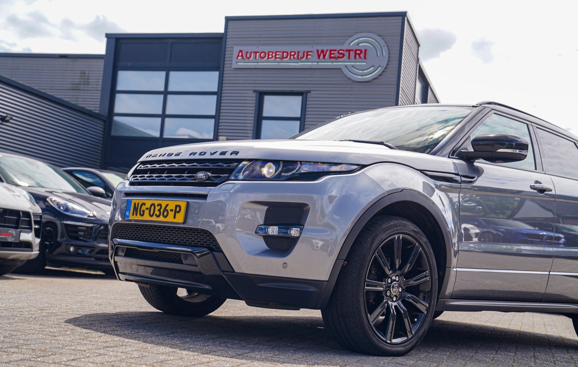 Land Rover Range Rover Evoque 2.0 Si 4WD Prestige | Panorama, Auto's, Zwart, 4 cilinders, Bedrijf, Vierwielaandrijving