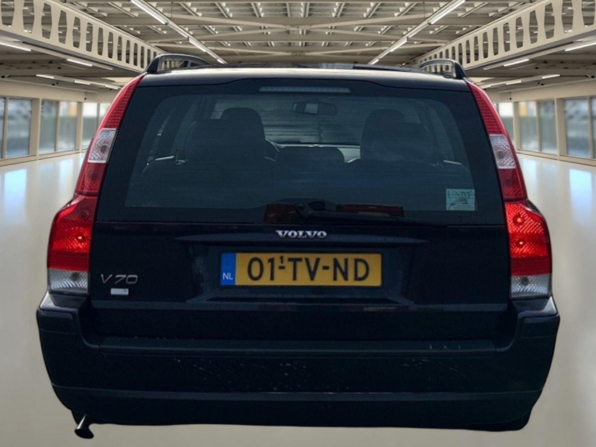 Volvo V70 2.4 Edition Rijklaar+Garantie.., Auto's, Volvo, Blauw, Leder en Stof, Grijs, 1470 kg