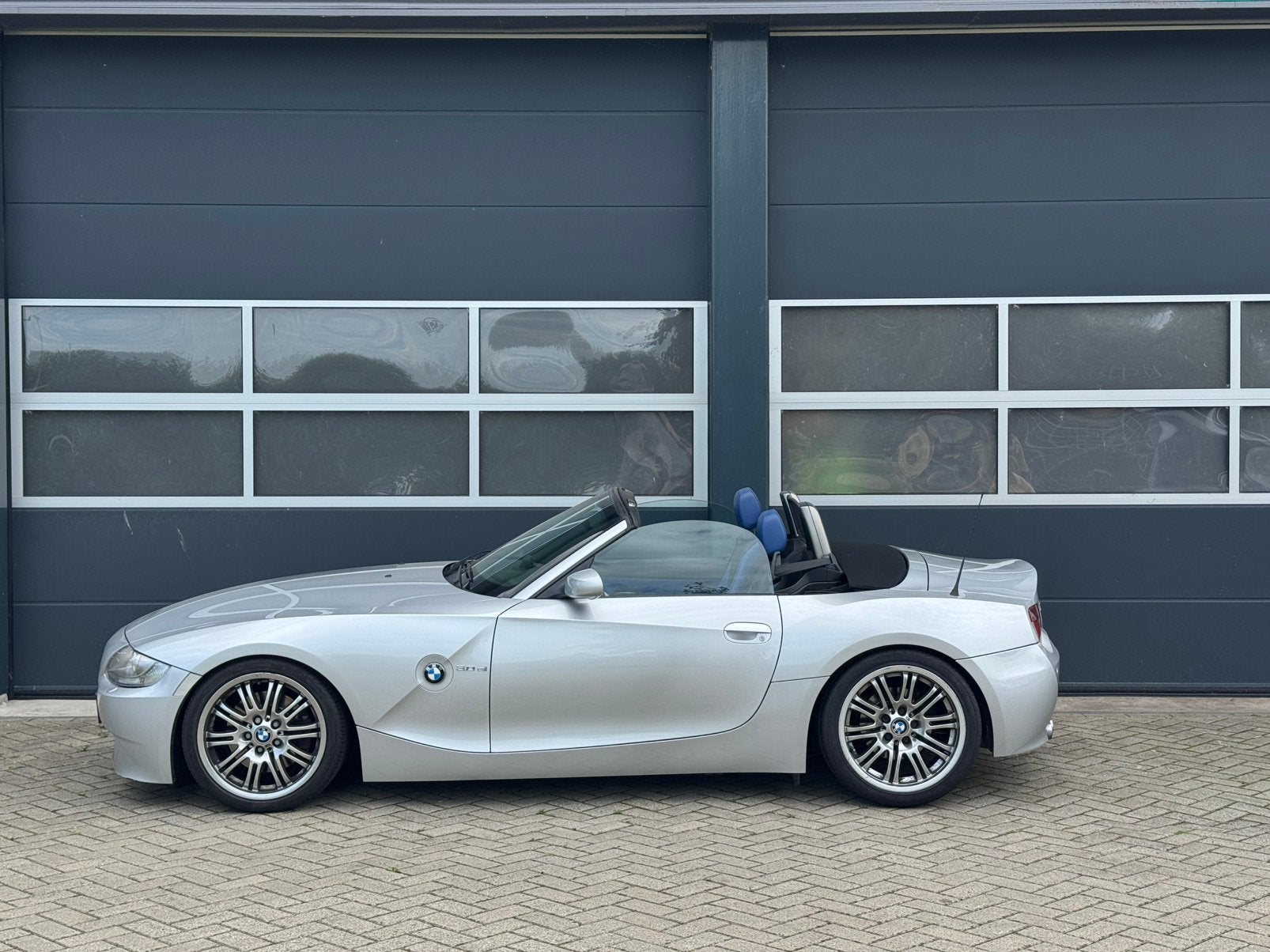 Foto 3 van BMW Z4 3.0 SI Roadster AUT 2007 Grijs Orgineel NL