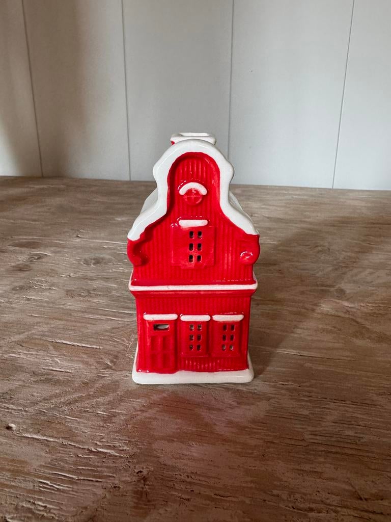 Keramieken huisje rood wit - Decoratie, Huis en Inrichting, Ophalen, Zo goed als nieuw, Rood, Steen/keramiek