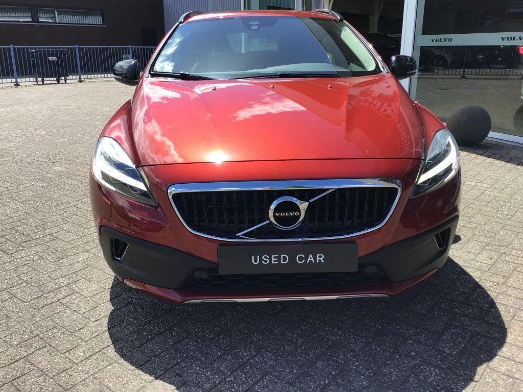 Volvo V40 Cross Country 1.5 T3 Nordic+ nieuwstaat 1e eigenaa, Auto's, Volvo, Stof, 700 kg, Origineel Nederlands, V40