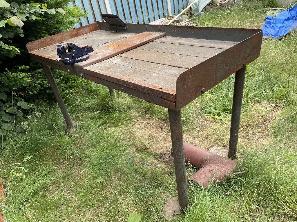 Oude industriële werkbank met bankschroef, Doe-het-zelf en Verbouw, Werkbanken, Ophalen, Gebruikt, 170 cm of meer, Bankschroef