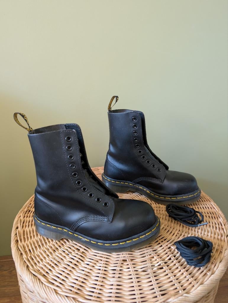 Dr. Martens 1490 Veterlaarzen - Maat 36, Hoge laarzen, Zwart, Ophalen of Verzenden, Dr. Martens