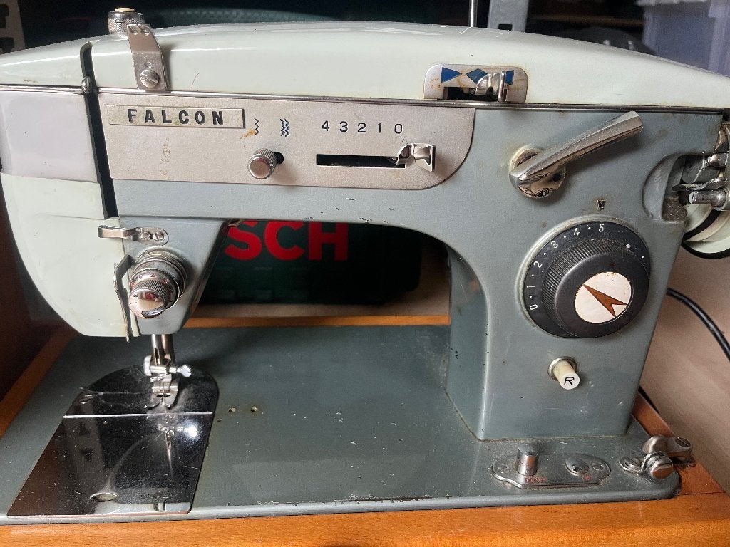Falcon-Lewenstein naaimachine, Ophalen