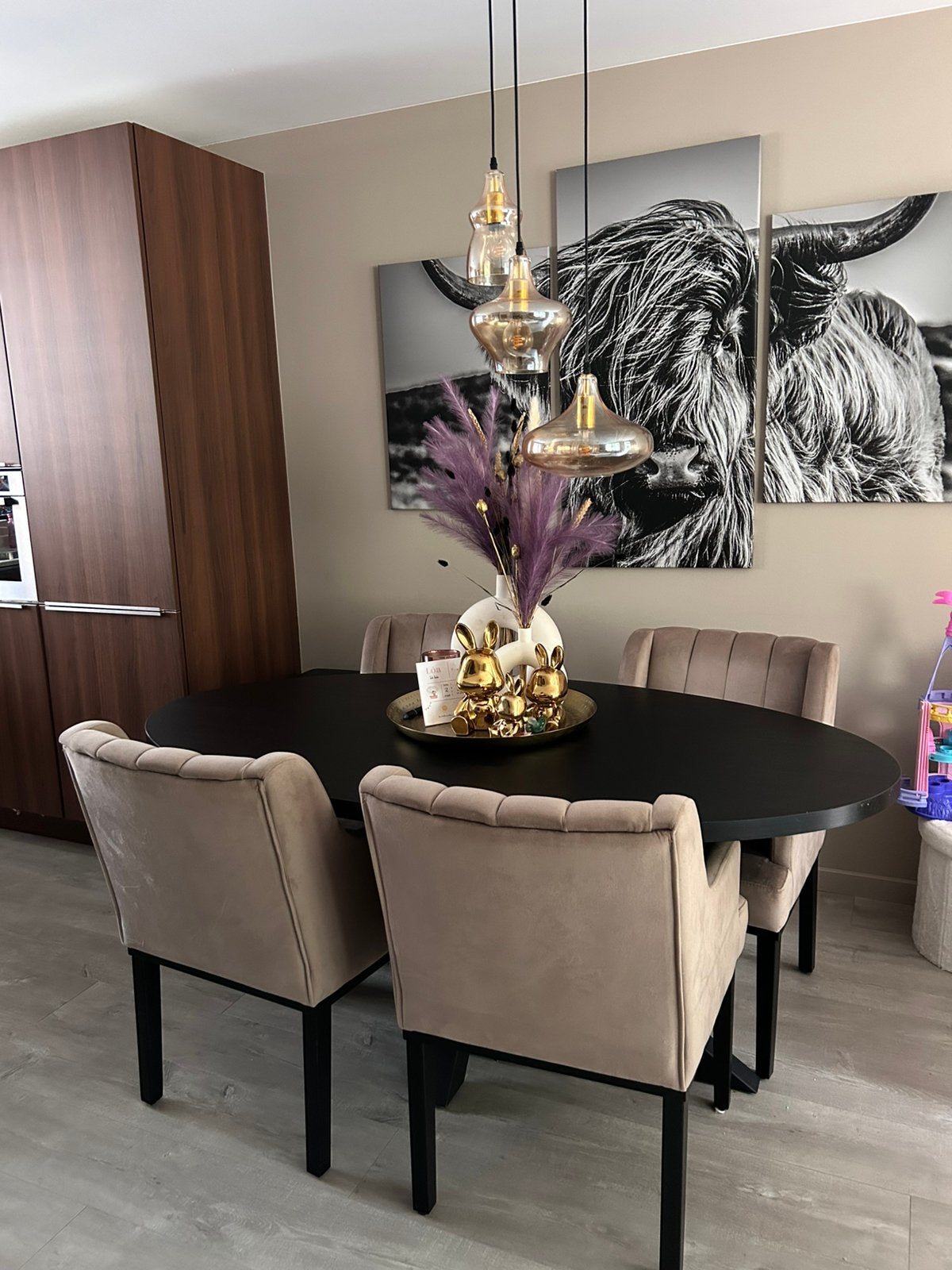 Complete Zitmaxx eethoek ovale zwarte tafel + 4 velvet stoel, Huis en Inrichting, Ophalen, Zo goed als nieuw, 4 tot 6 stoelen
