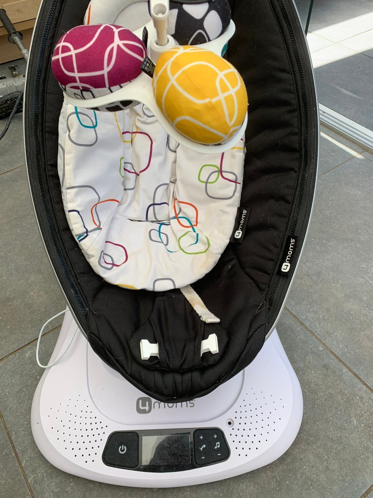 tekoop 4 moms mamaroo wiegstoeltje, Ophalen of Verzenden, Zo goed als nieuw