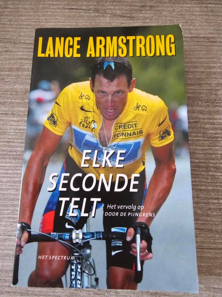 Lance Armstrong - Elke Seconde Telt (Boek), Ophalen of Verzenden, Gelezen, Lance Armstrong, Lopen en Fietsen